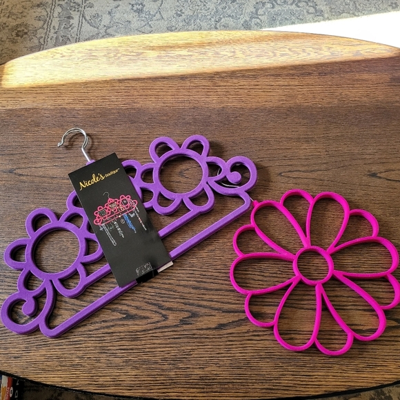 3 piece Velvet Accessorie Hanger Set for Jewelry and Scarves NEW with Tags - Picture 2 of 10